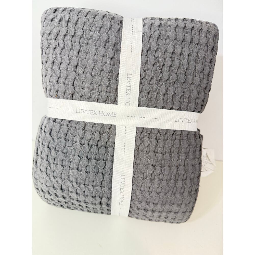 Levtex Home Mills Throw Blanket 50x60 Charcoal Gray Timeless Collection NWT - Picture 2 of 6